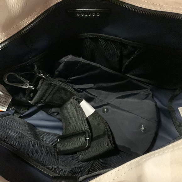 Colugo Diaper Tote on Dune Zebra - Picture 3 of 4